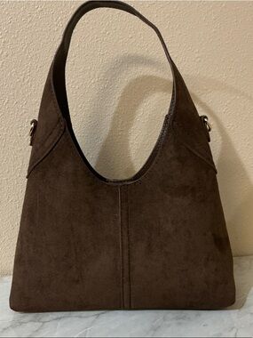 Universal Thread Dark Brown Suede Handbag/Crossbody Bag With Gold Chain Strap.